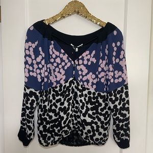 Diane Von Furstenberg size 2 top purple/black